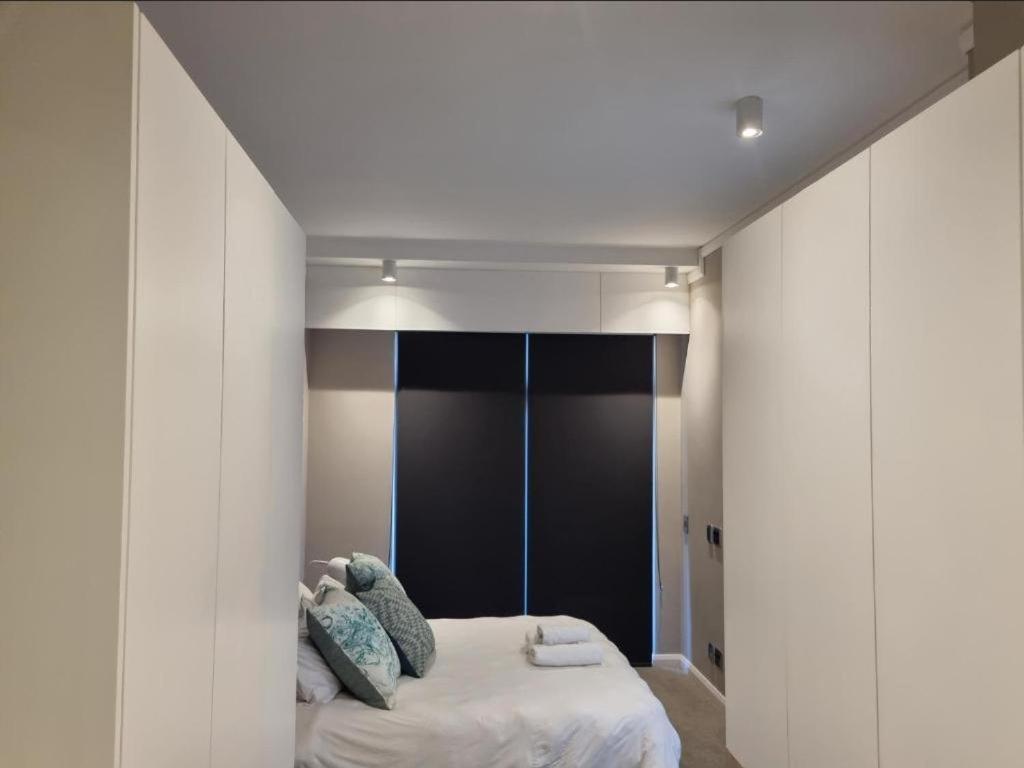Menlyn Maine Apartments Pretoria-Noord Exteriör bild