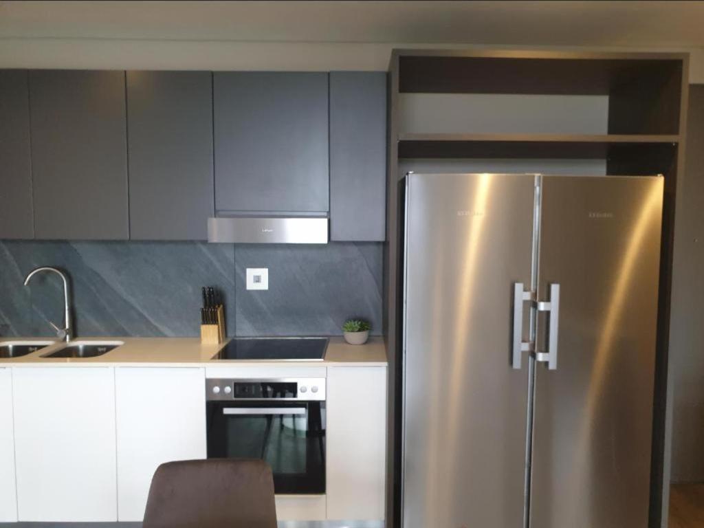 Menlyn Maine Apartments Pretoria-Noord Exteriör bild