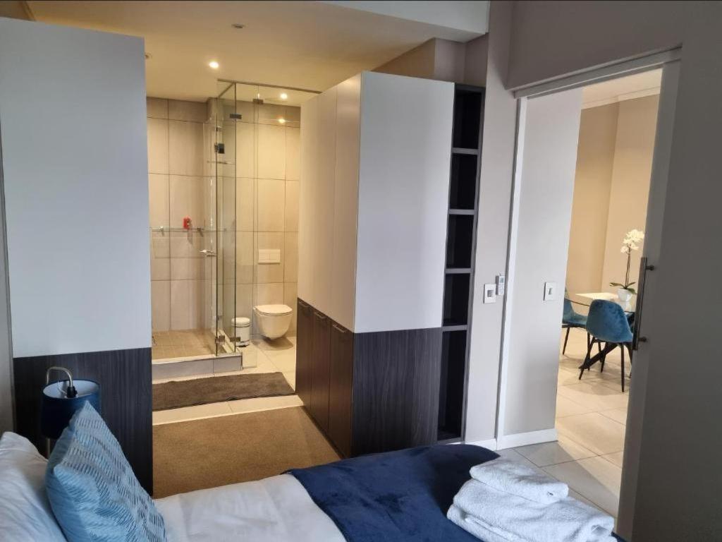 Menlyn Maine Apartments Pretoria-Noord Exteriör bild