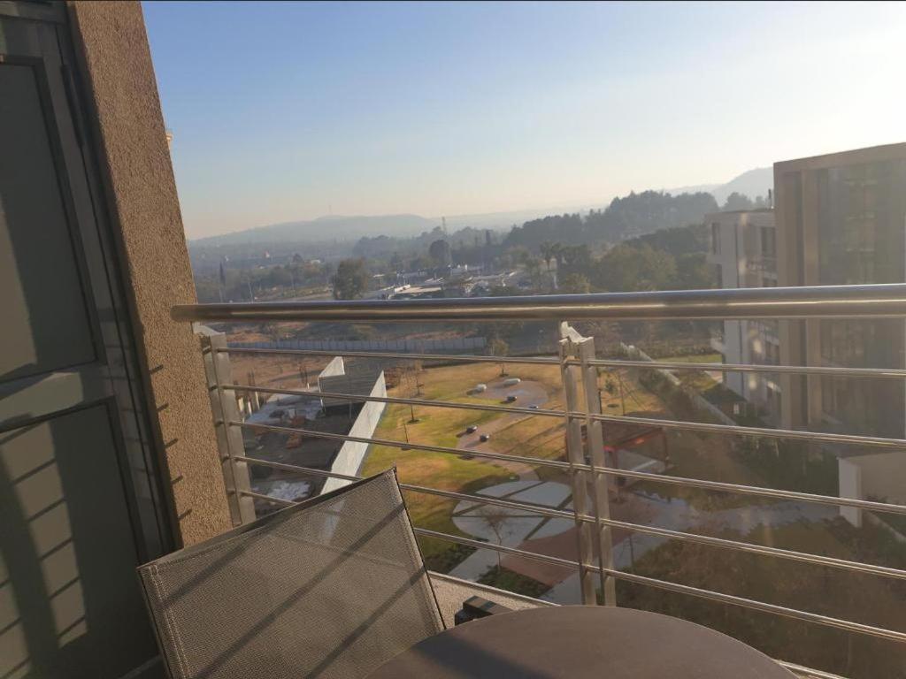 Menlyn Maine Apartments Pretoria-Noord Exteriör bild